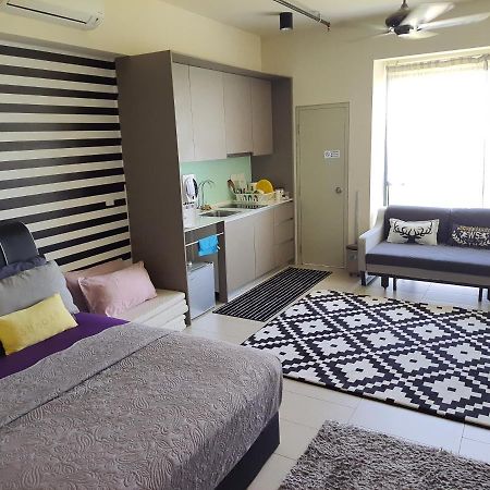 Mufasa Suites At Tamarind Suites With Wifi Netflix Coway Level 8 Cyberjaya Buitenkant foto