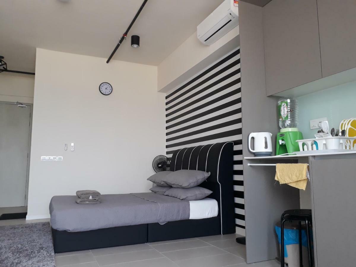 Mufasa Suites At Tamarind Suites With Wifi Netflix Coway Level 8 Cyberjaya Buitenkant foto